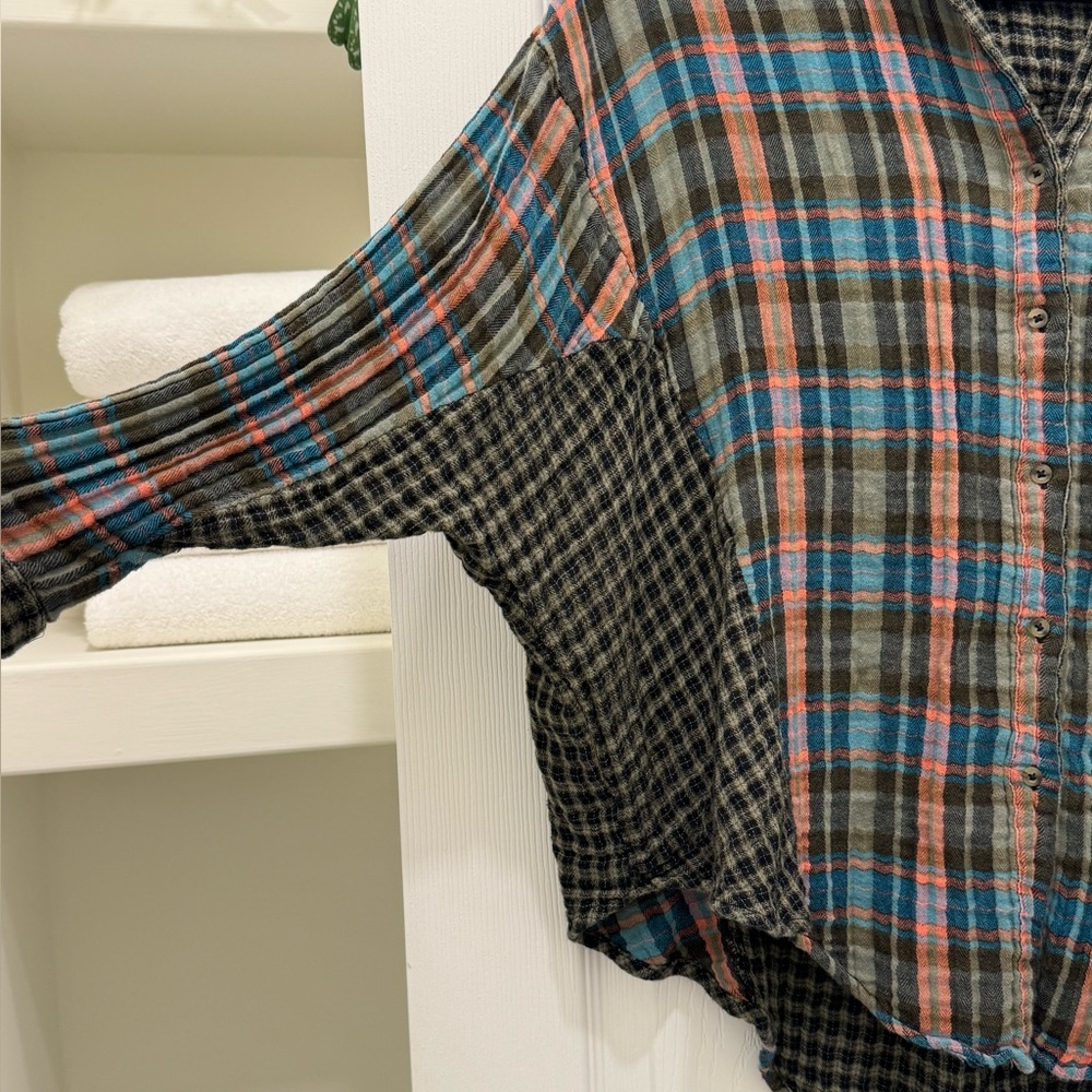 Free People One Of The Guys Plaid Shirt Size XS - Picture 6 of 8